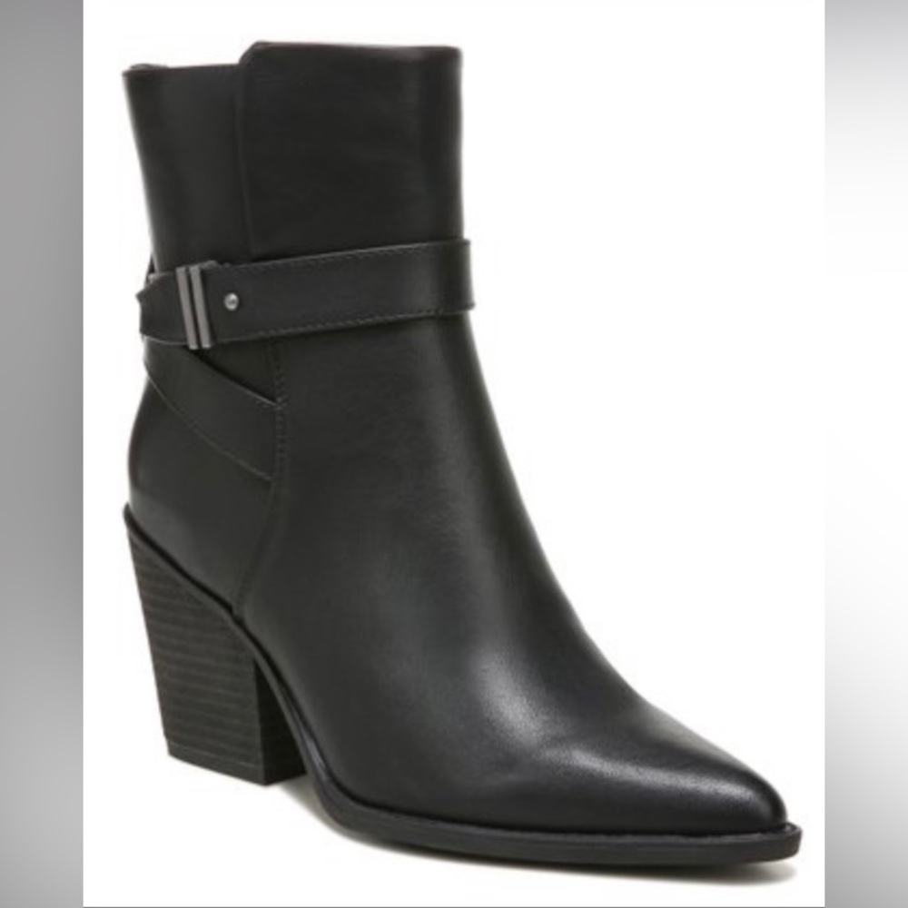 Naturalizer boots brand new